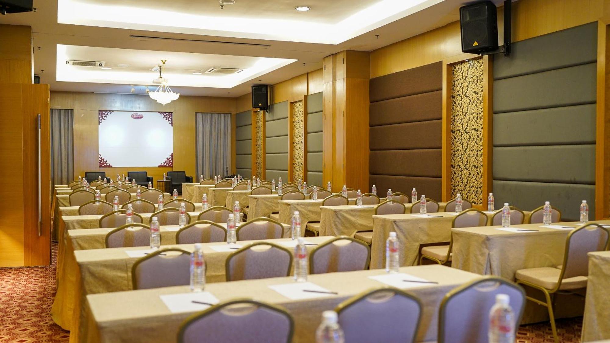 The Guest Hotel & Spa Port Dickson Esterno foto