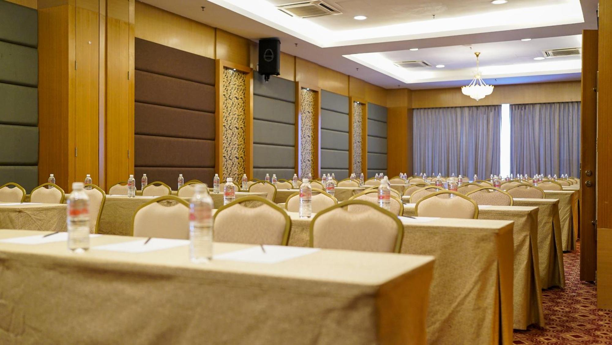 The Guest Hotel & Spa Port Dickson Esterno foto