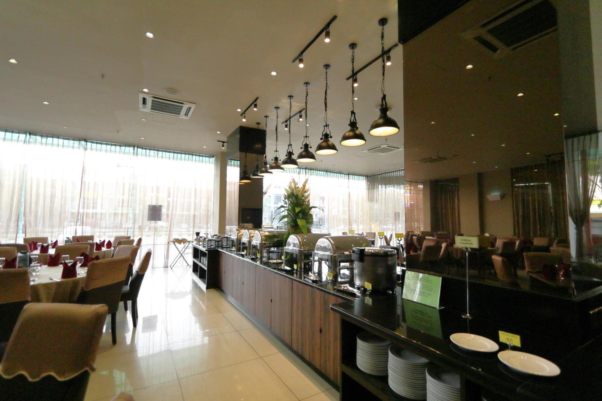 The Guest Hotel & Spa Port Dickson Esterno foto