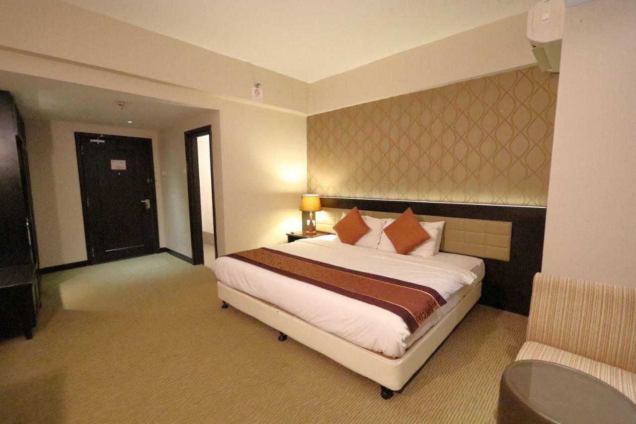 The Guest Hotel & Spa Port Dickson Esterno foto