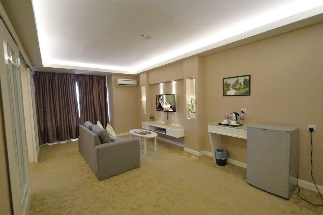 The Guest Hotel & Spa Port Dickson Esterno foto