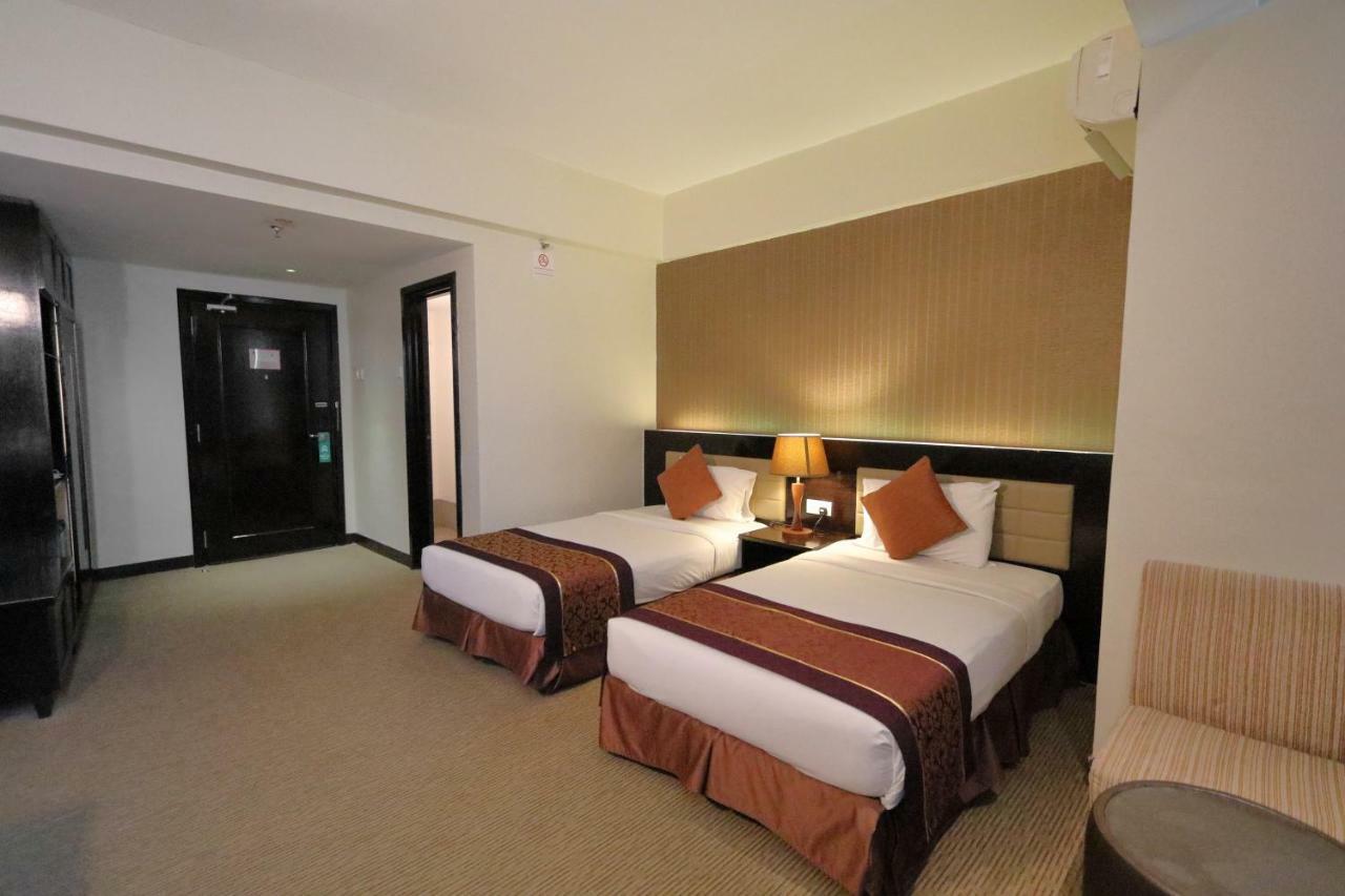 The Guest Hotel & Spa Port Dickson Esterno foto