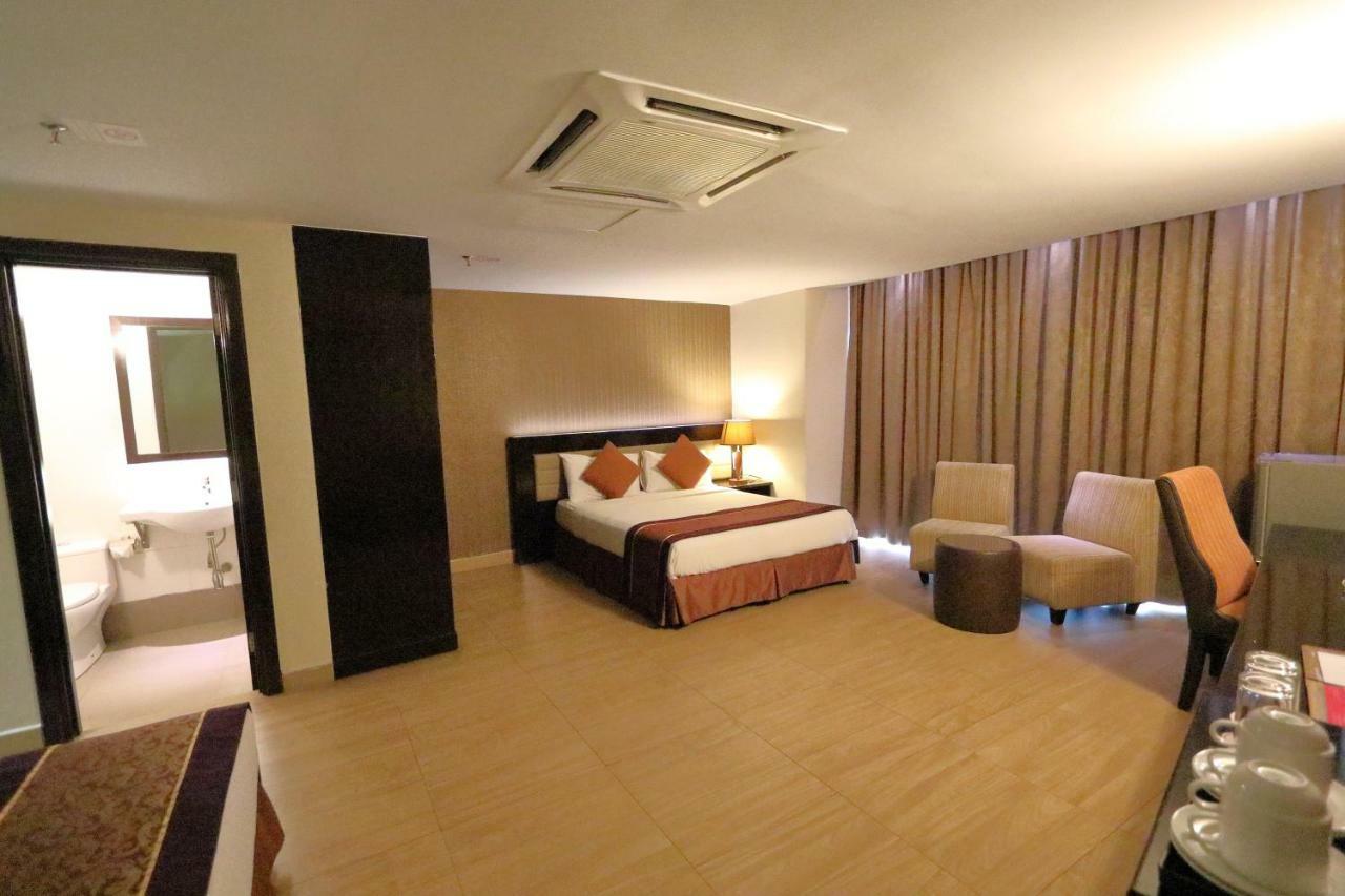 The Guest Hotel & Spa Port Dickson Esterno foto